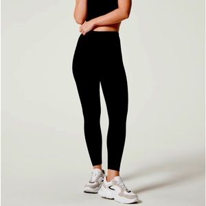 Spanx Booty Boost 7/8 Very Black legging